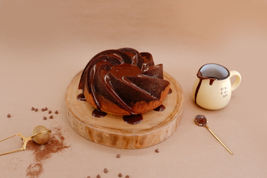 Bolo caseiro de chocolate com calda